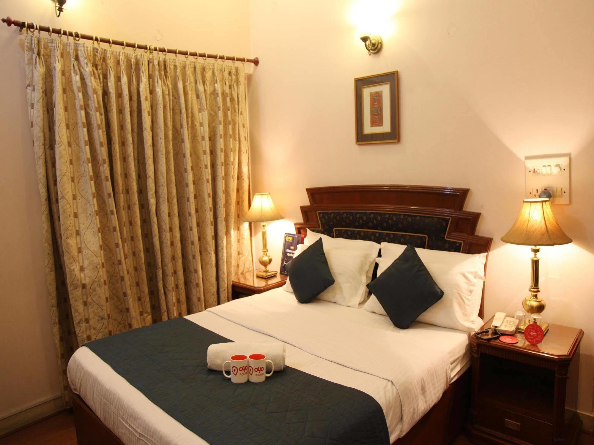 Hotel Imperial House Allahabad Exterior photo