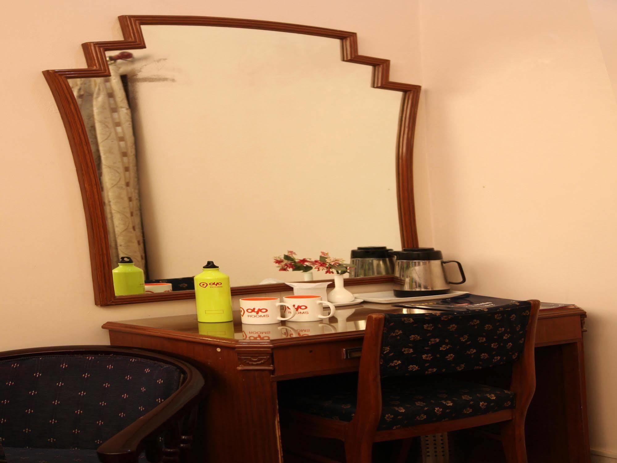 Hotel Imperial House Allahabad Exterior photo