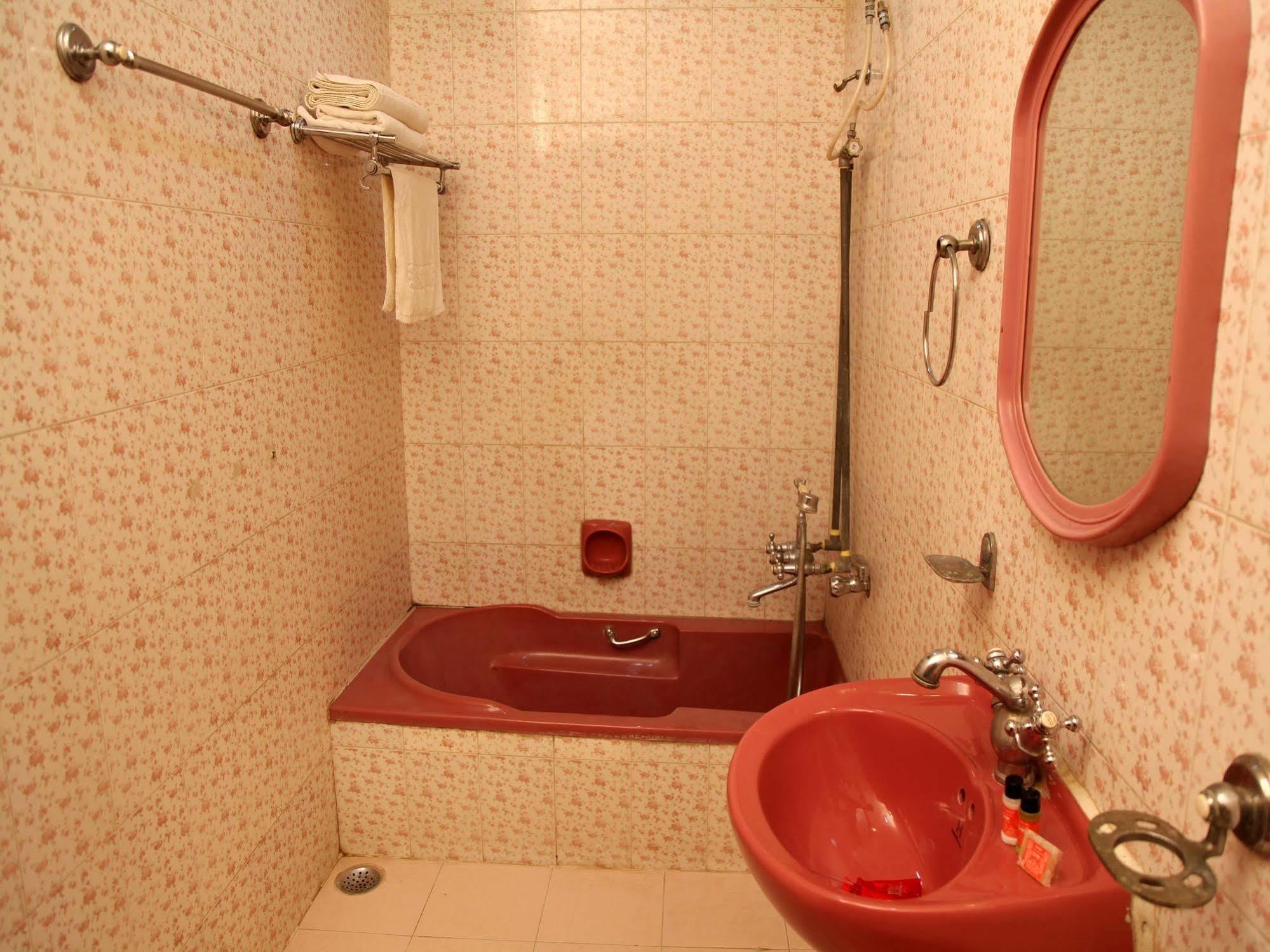 Hotel Imperial House Allahabad Exterior photo