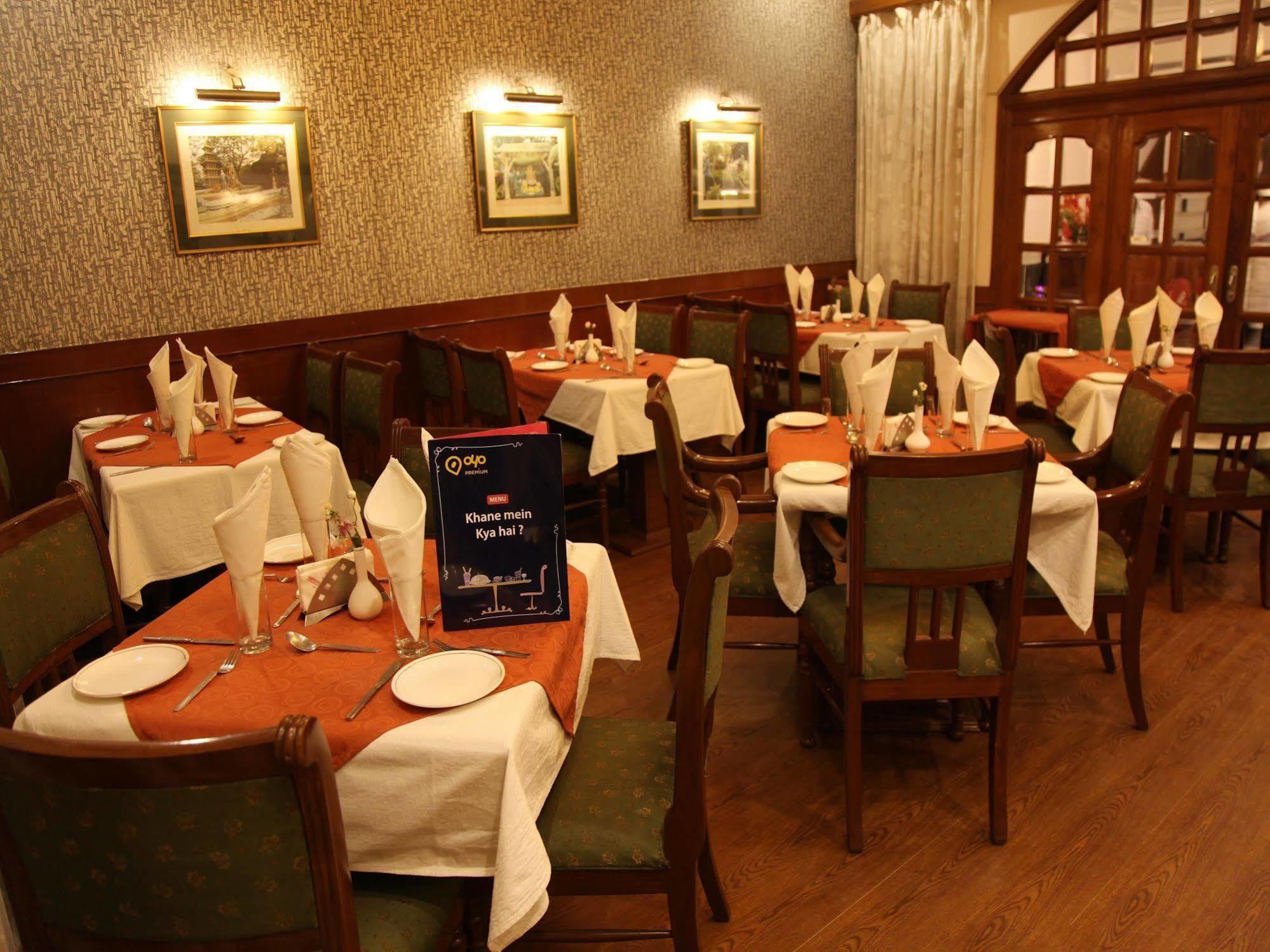 Hotel Imperial House Allahabad Exterior photo