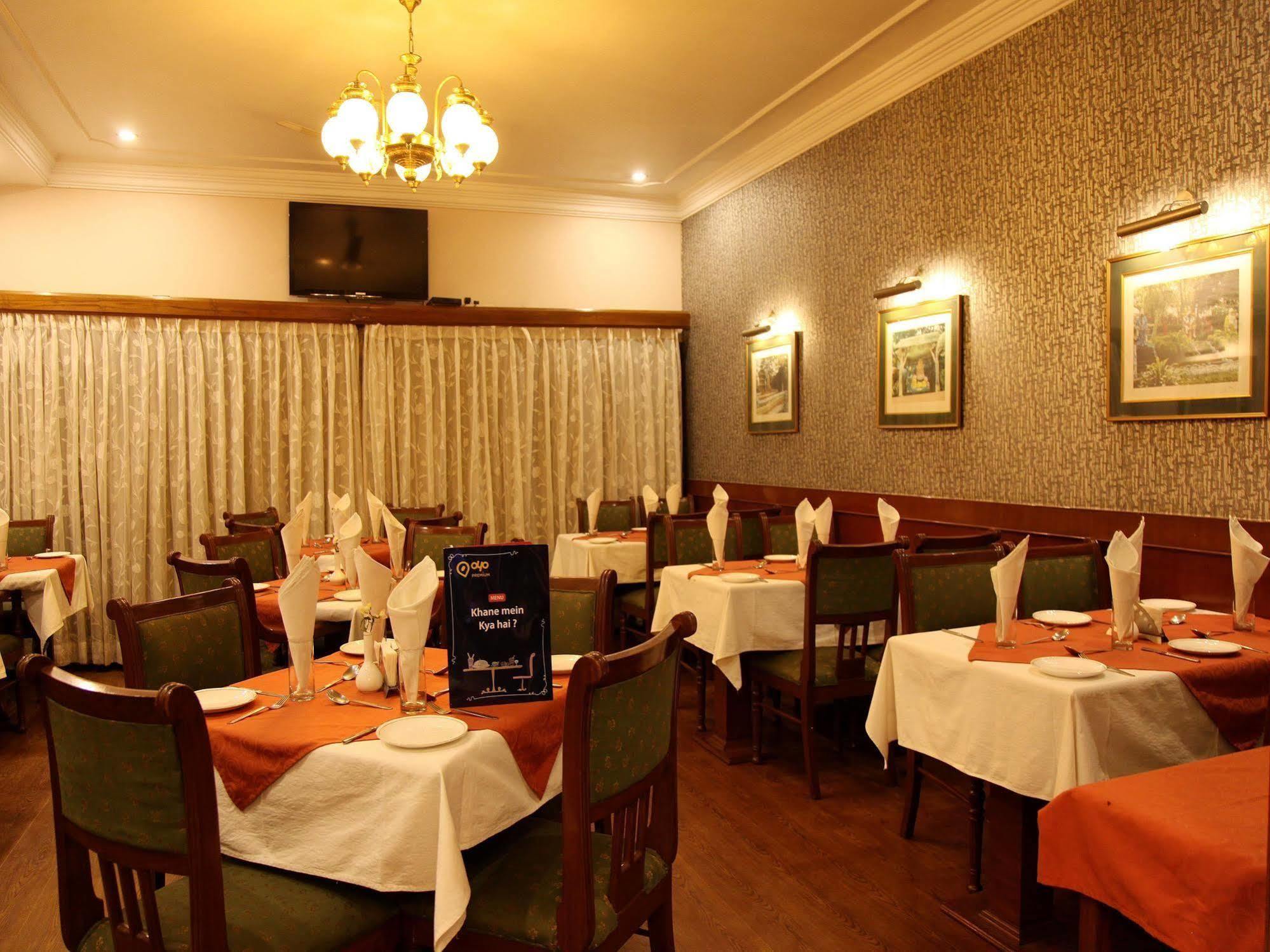 Hotel Imperial House Allahabad Exterior photo